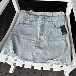 ☀️NWT Wild Fable Denim Skirt 8